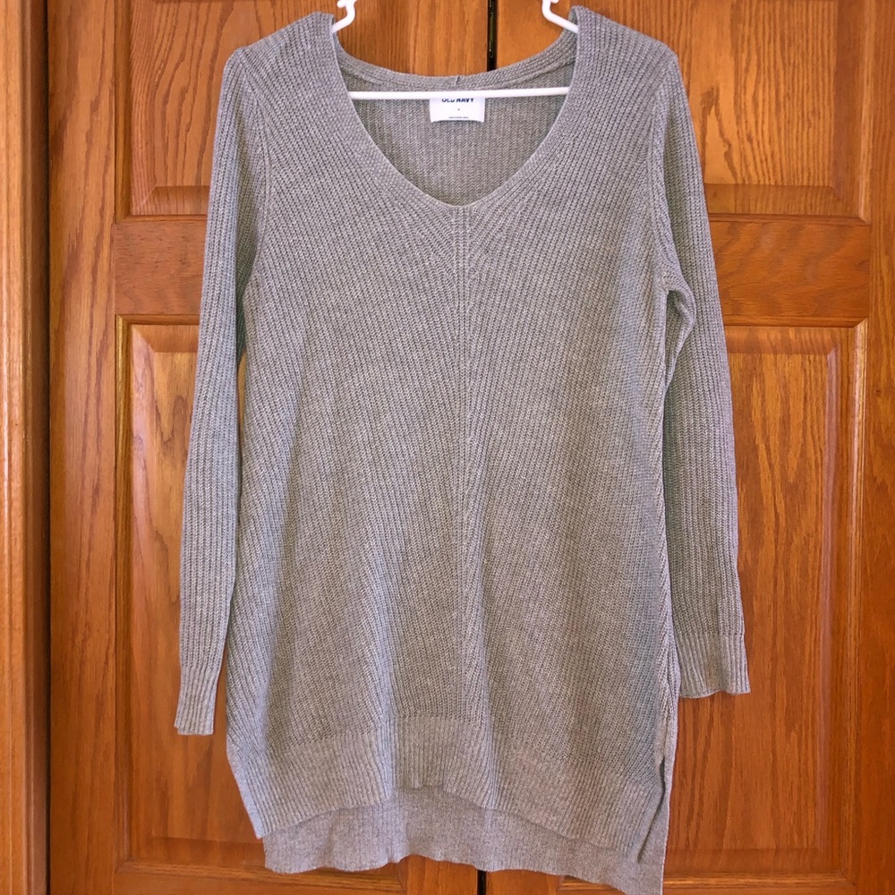 Old Navy pull over grey sweater